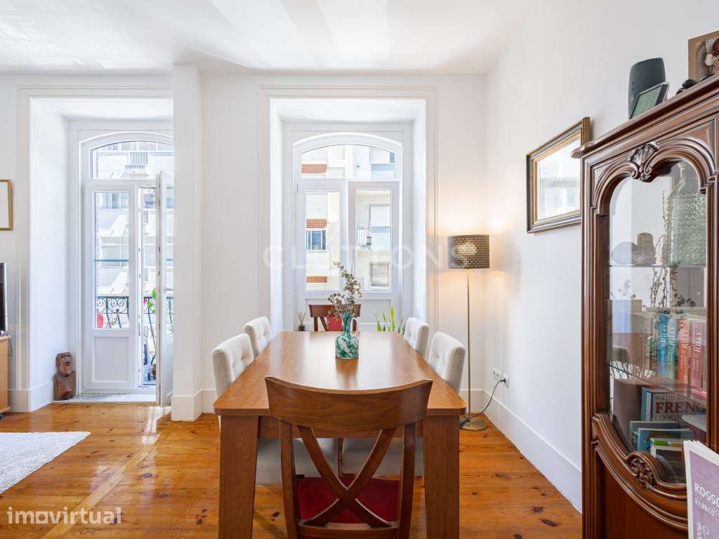 Venda Apartamento T3 , 112 m2 Renovado Varanda, Estefânia - Lisboa - Grande imagem: 2/28