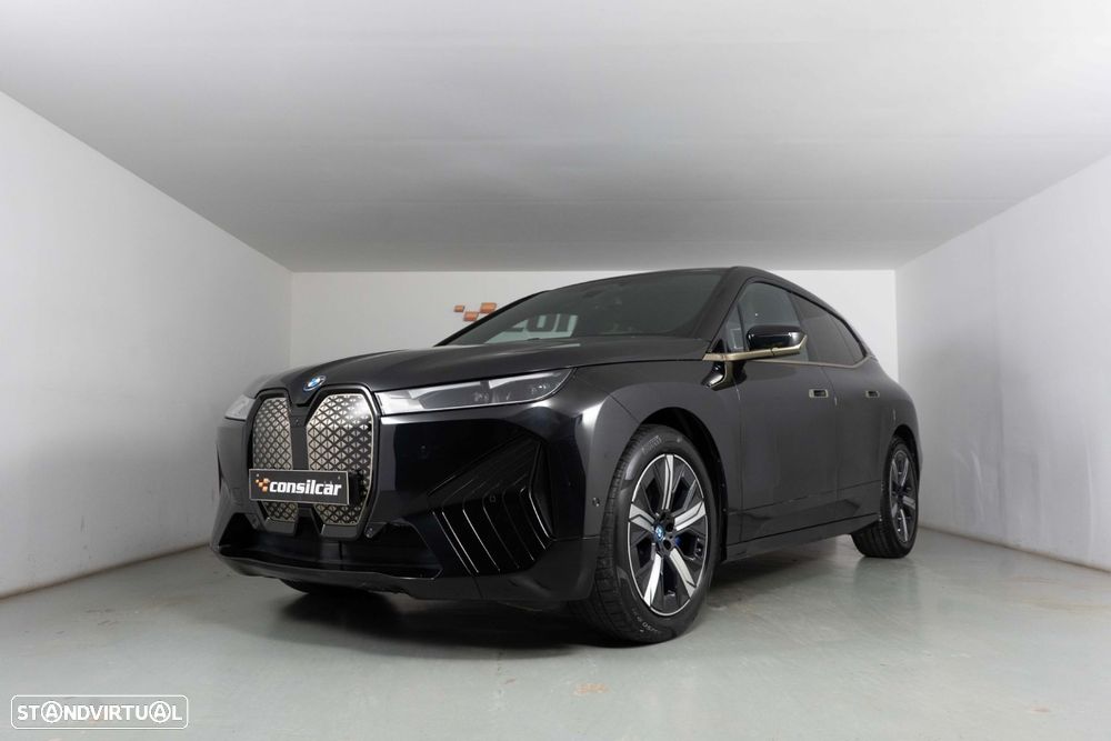 BMW iX xDrive 40 Pack Desportivo - 8