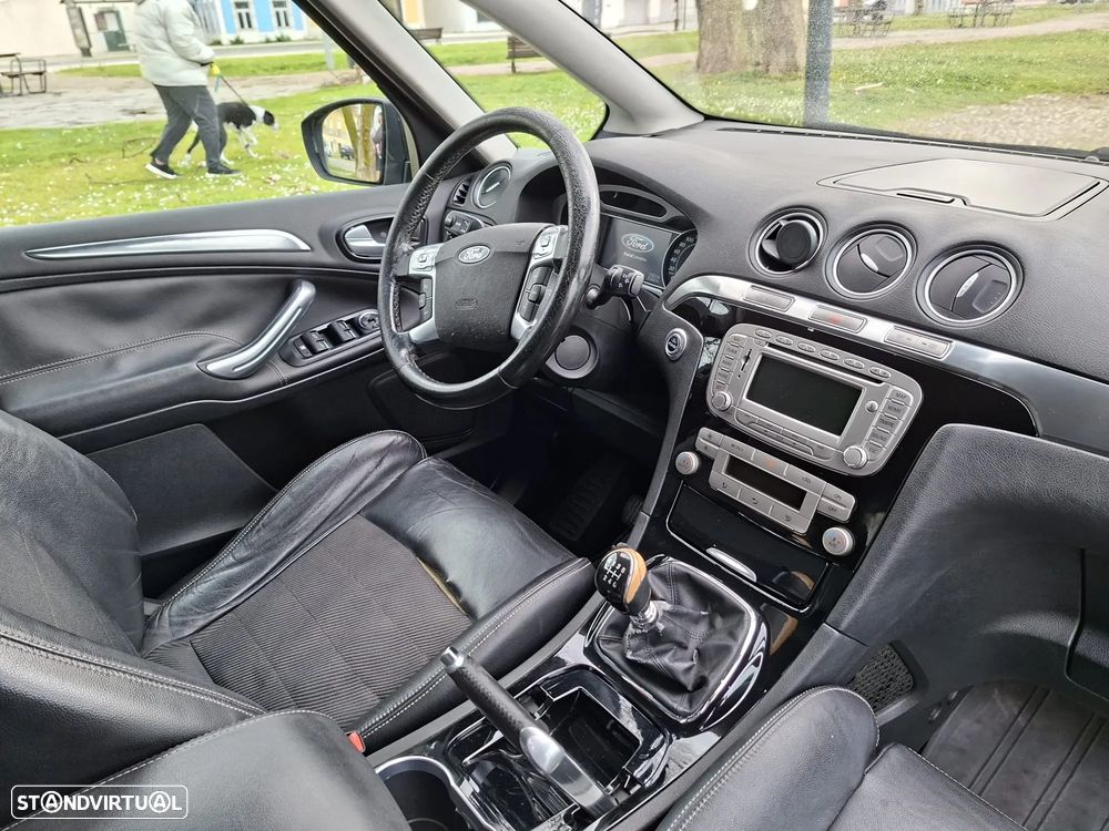 Ford S-Max 2.0 TDCi Titanium 7L - 8