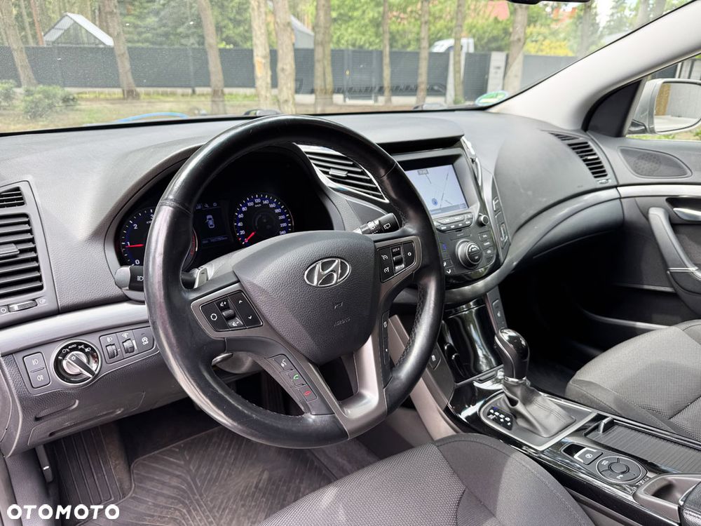 Hyundai i40 Kombi blue 1.6 CRDi DCT Space - 20