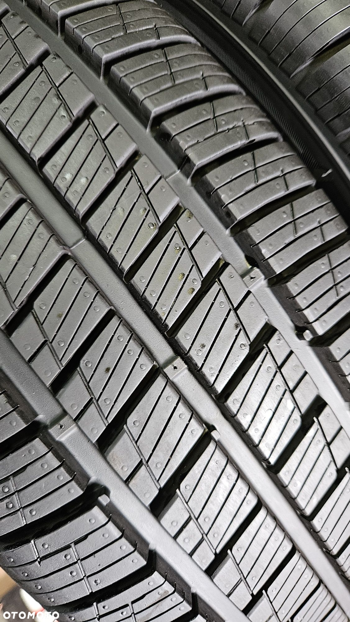 opony używane 225/65R16 C HANKOOK VANTRA ST AS22 - 3