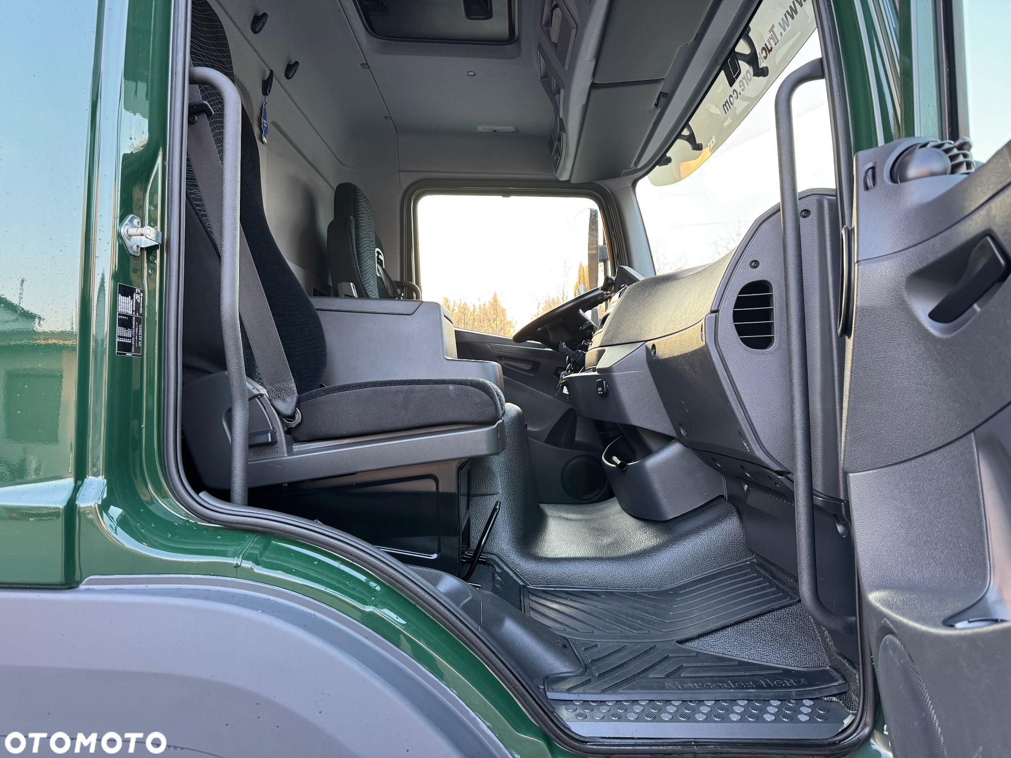 Mercedes-Benz ATEGO - 24