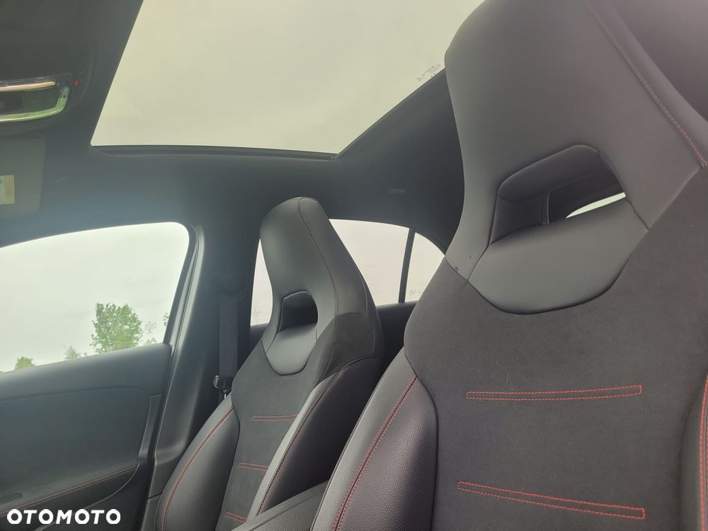 Mercedes-Benz Klasa A 200 d 4-Matic AMG Line 8G-DCT - 17