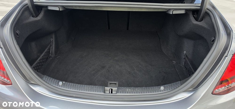 Mercedes-Benz Klasa C 220 d 9G-TRONIC - 28