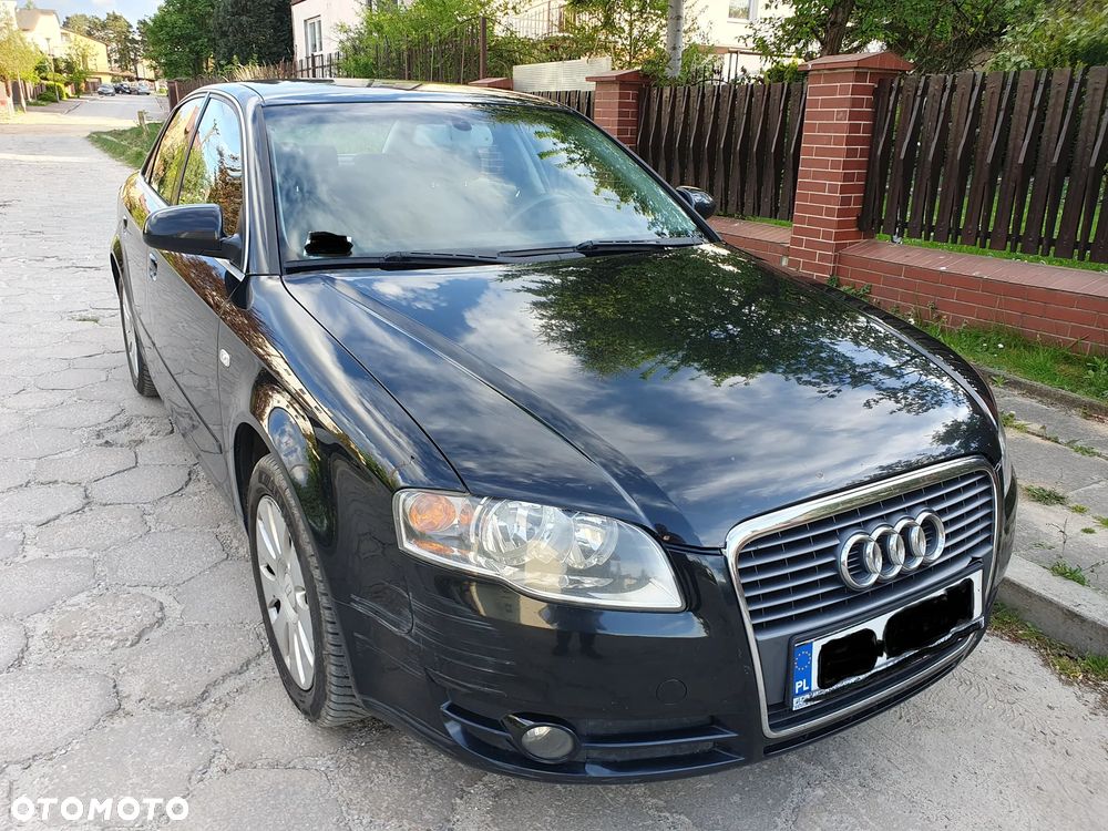Audi A4 Limousine - 3
