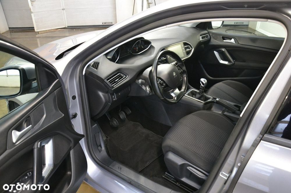 Peugeot 308 - 12