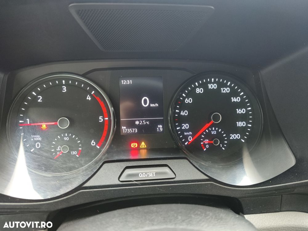 Volkswagen CRAFTER - 21