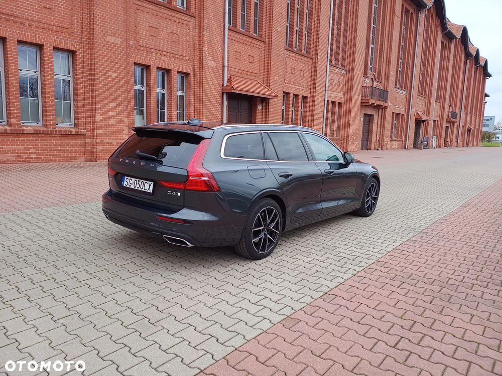 Volvo V60 D4 AWD Geartronic Momentum Pro - 7