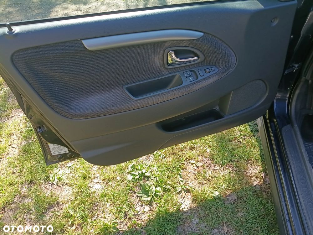 Volvo V40 1.8 - 20