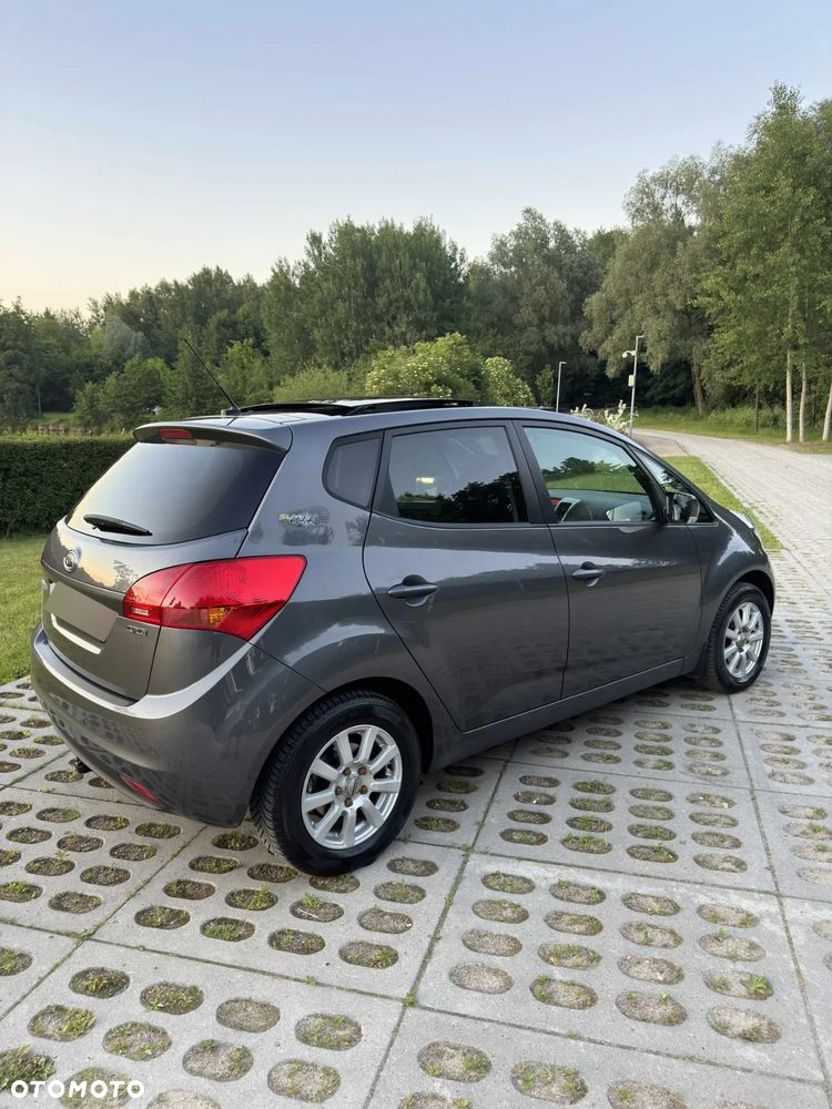 Kia Venga 1.6 CRDi 128 Edition 7 - 17
