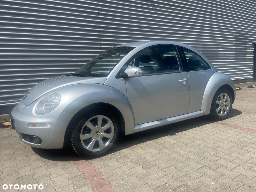 Volkswagen New Beetle - 5