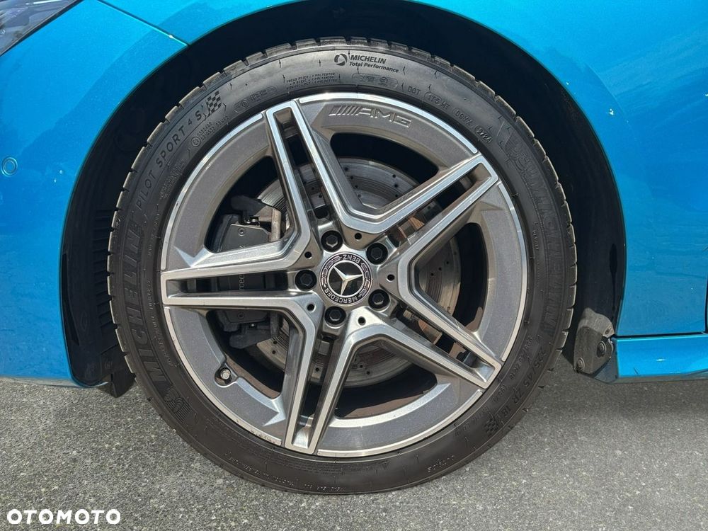 Mercedes-Benz CLA - 9
