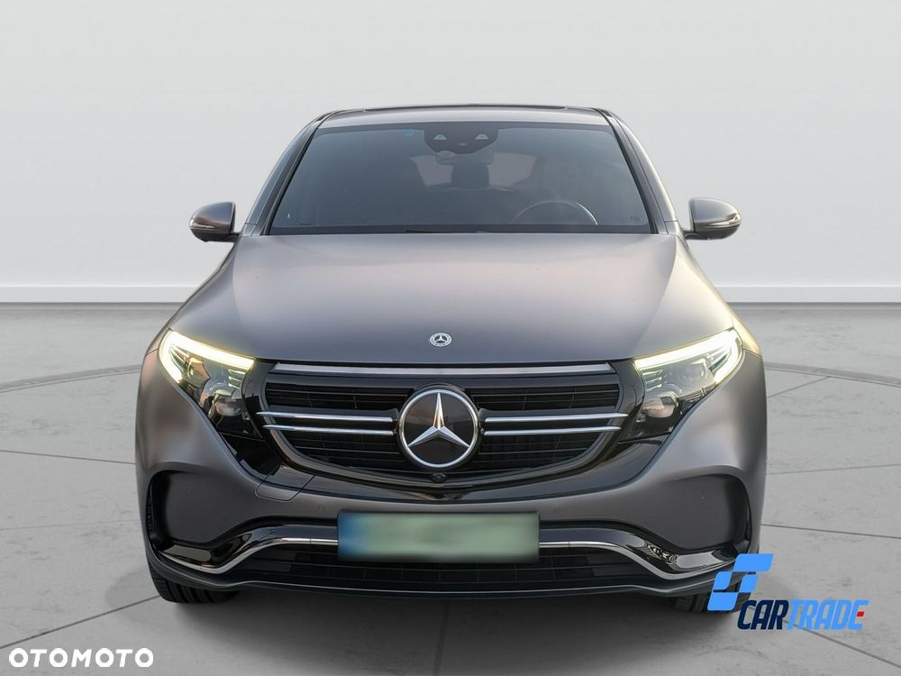 Mercedes-Benz EQC - 9