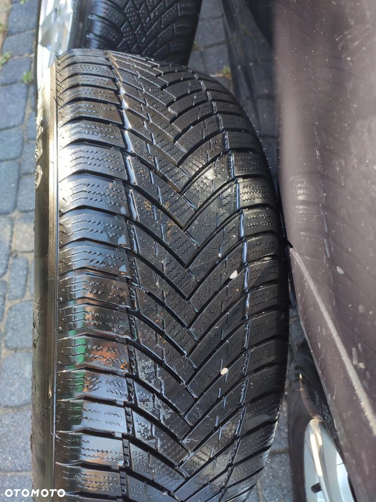 Ford B-MAX 1.0 EcoBoost Titanium - 21