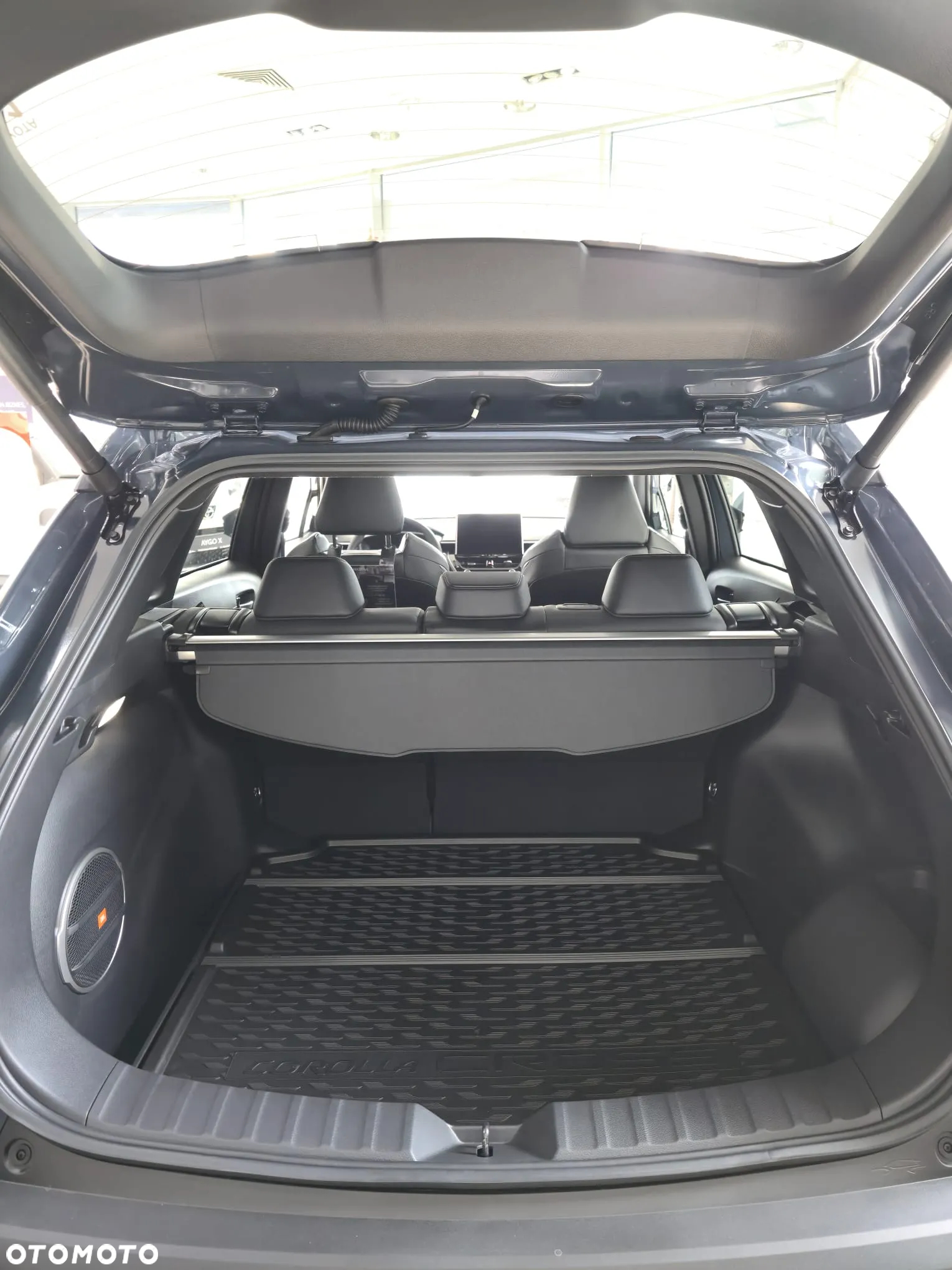 Toyota Corolla Cross 2.0 Hybrid Executive - 13
