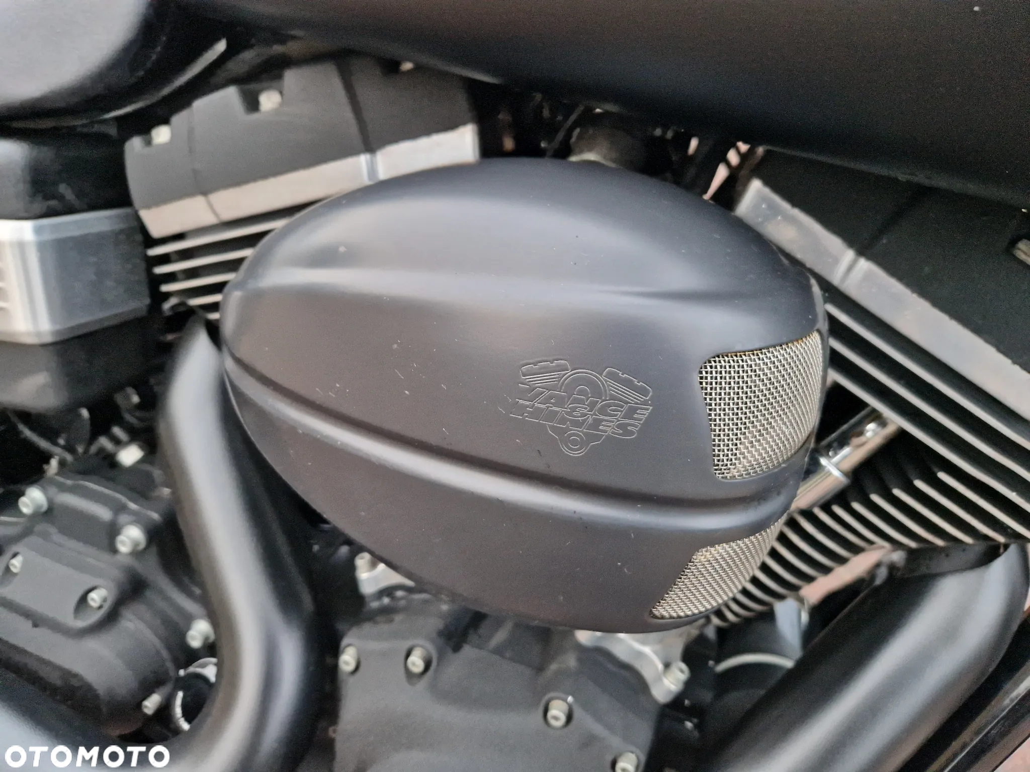 Harley-Davidson Dyna Fat Bob - 16