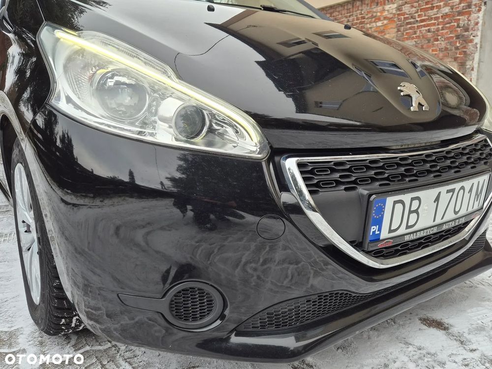Peugeot 208 - 37