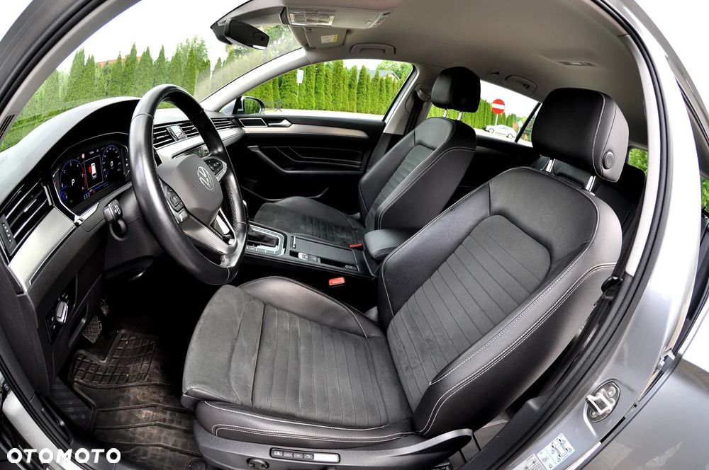 Volkswagen Passat 2.0 TDI EVO Elegance DSG - 14