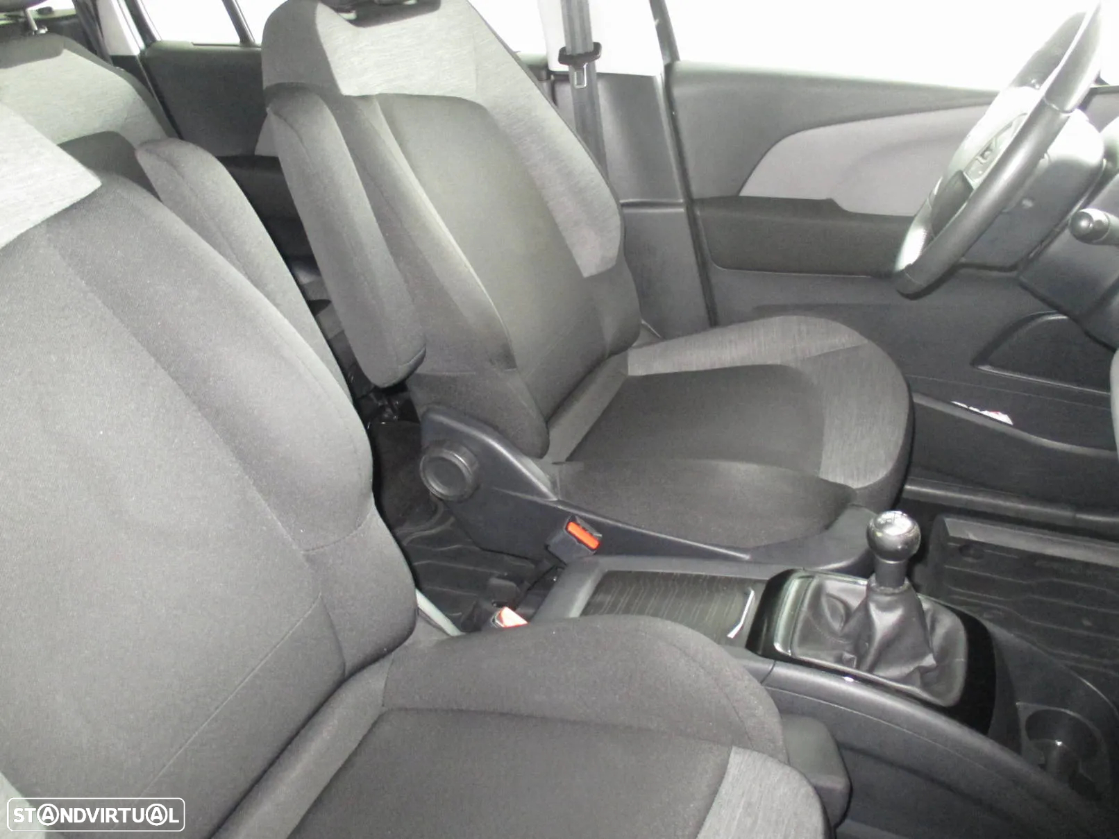 Citroën C4 Picasso 1.6 BlueHDi Attraction - 8