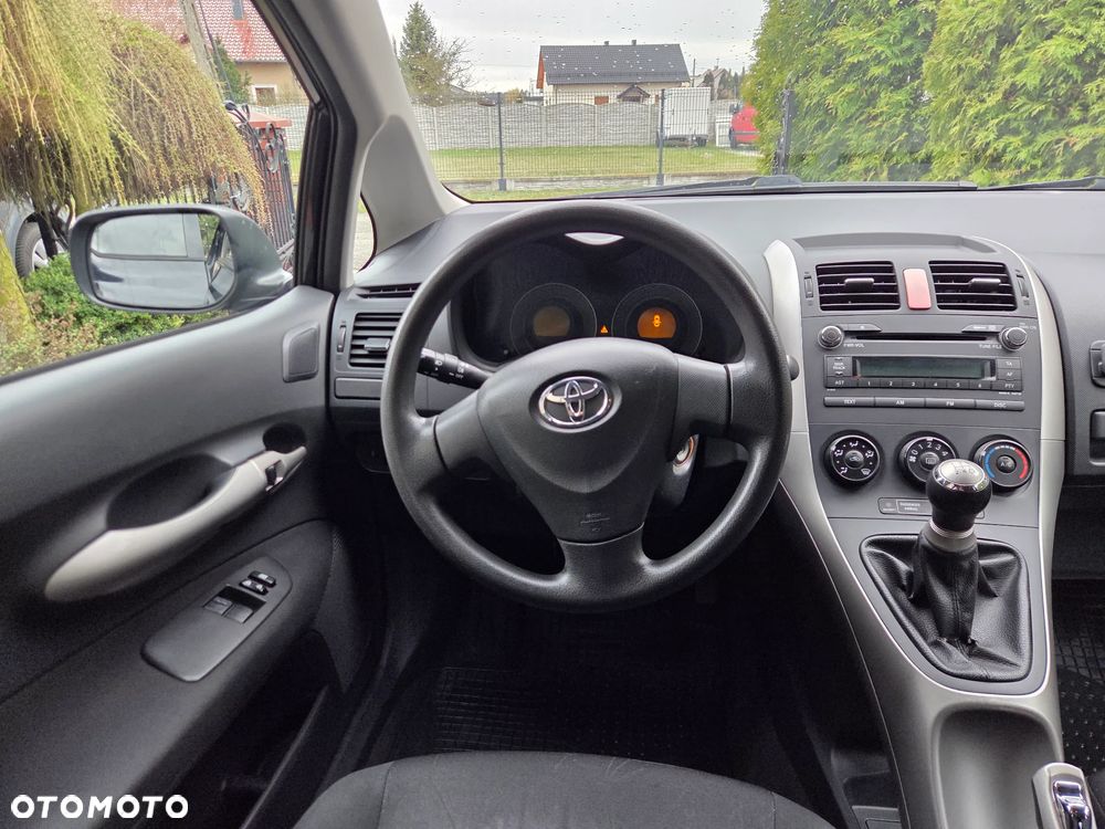 Toyota Auris 1.4 D-4D Terra - 20