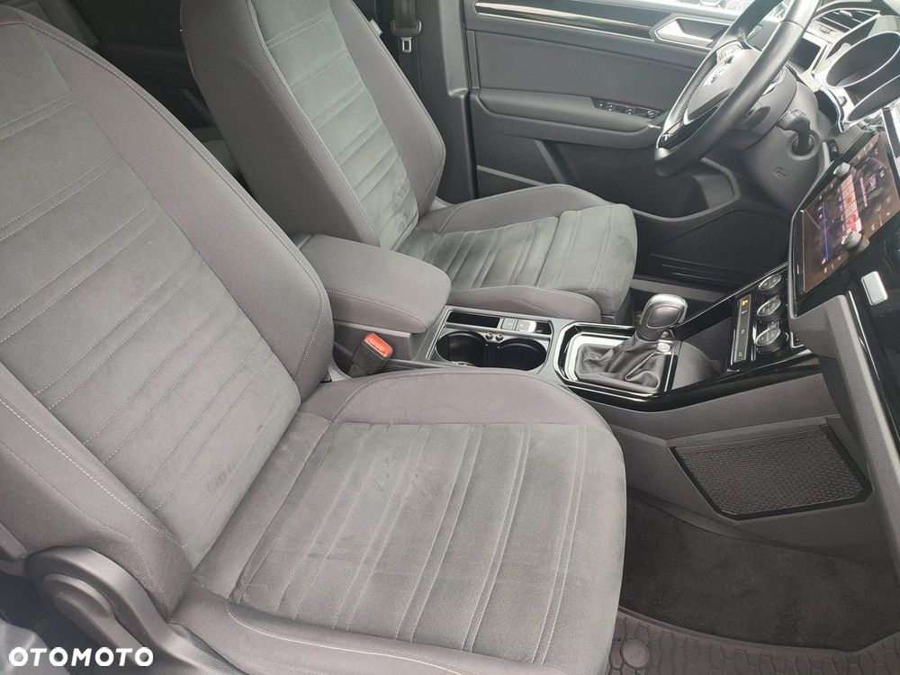 Volkswagen Touran - 31