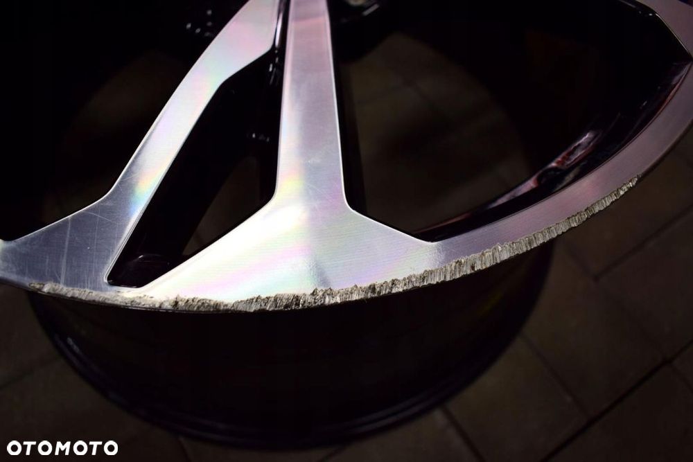 AUDI 20 E-Tron GT RS 4J3 Oryginał Tył - 2