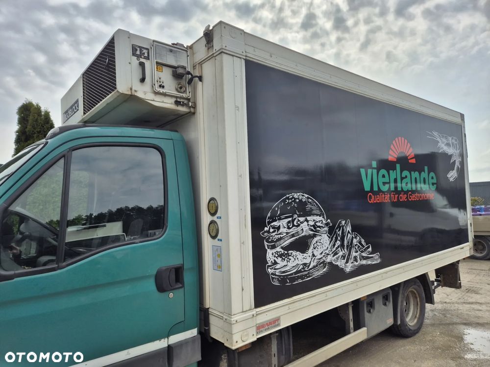 Chłodnia Mroźnia 8 palet, 4.5m , 2 komory, 2 parowniki, zasilanie stacjonarne na prąd, stan bdb! - 2