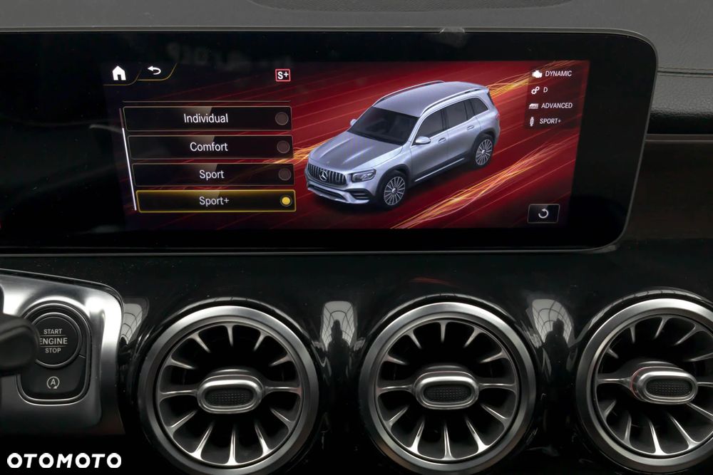 Mercedes-Benz GLB - 28