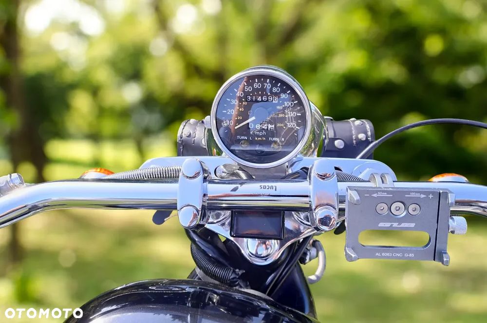 Suzuki Intruder - 2