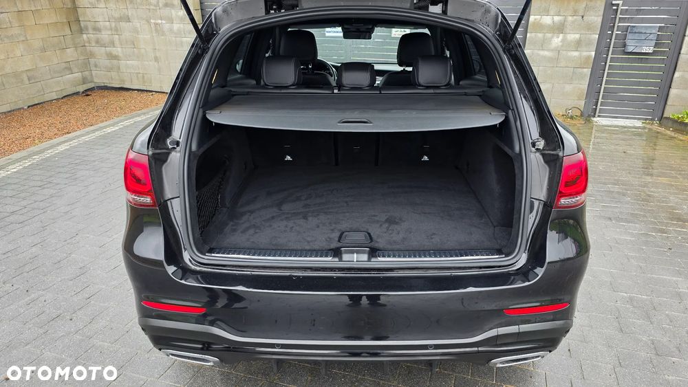 Mercedes-Benz GLC 300 d 4Matic 9G-TRONIC AMG Line - 34