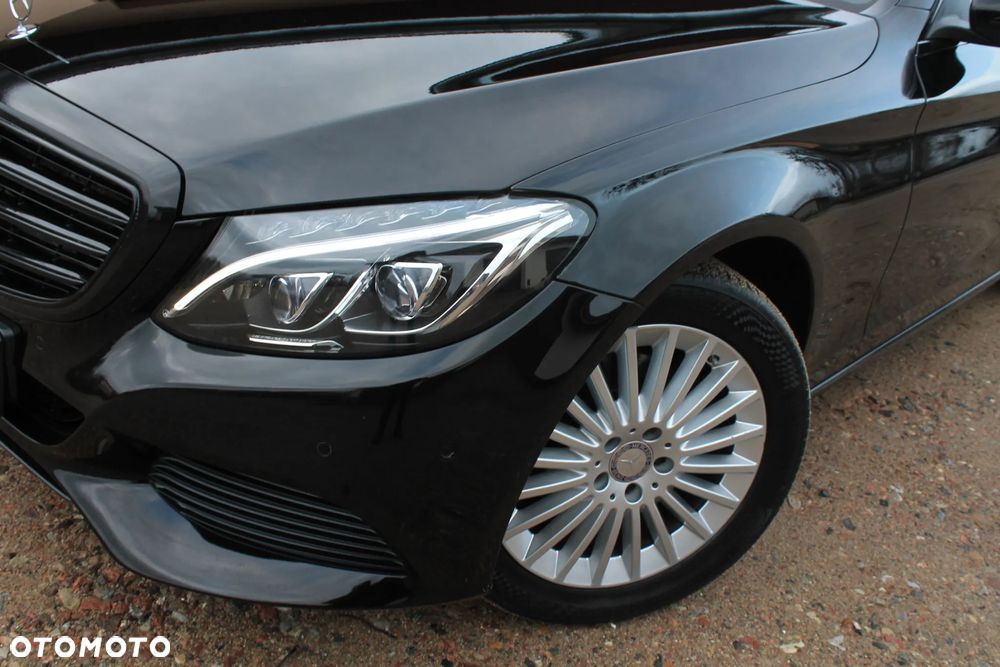 Mercedes-Benz Klasa C 200 4-Matic 9G-TRONIC - 31