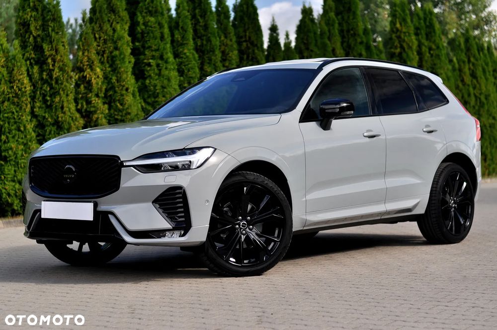 Volvo XC 60 B5 B AWD Plus Dark - 9