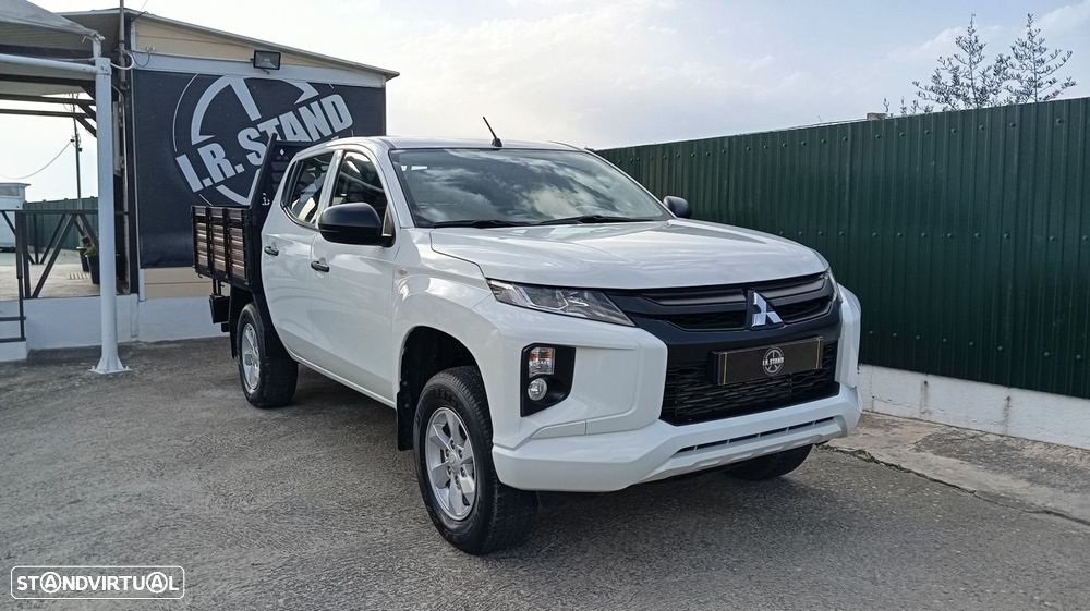 Mitsubishi L200 2.3 DI-D CD Invite 4WD - 2