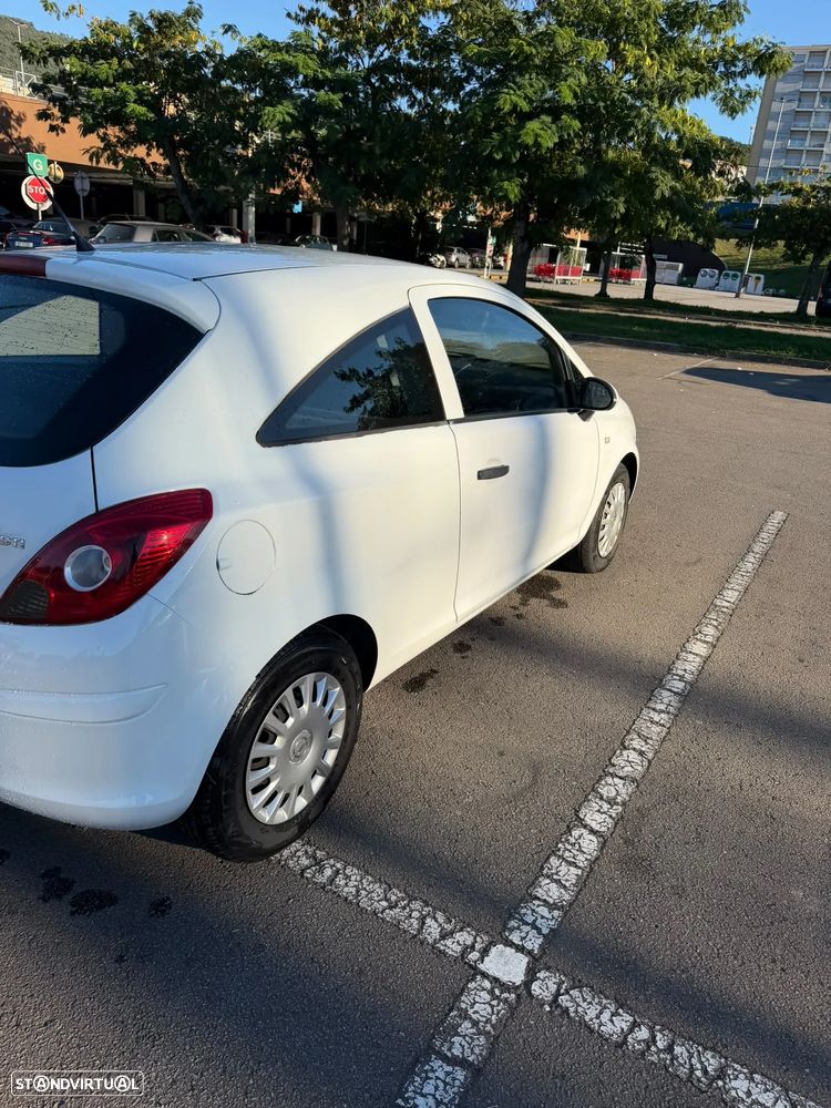 Opel Corsa - 3