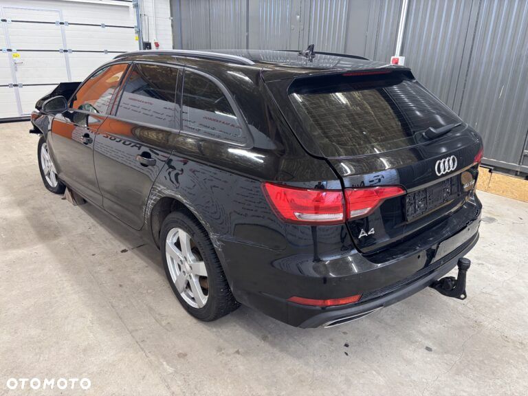 Audi A4 Avant 40 TDI S tronic - 4