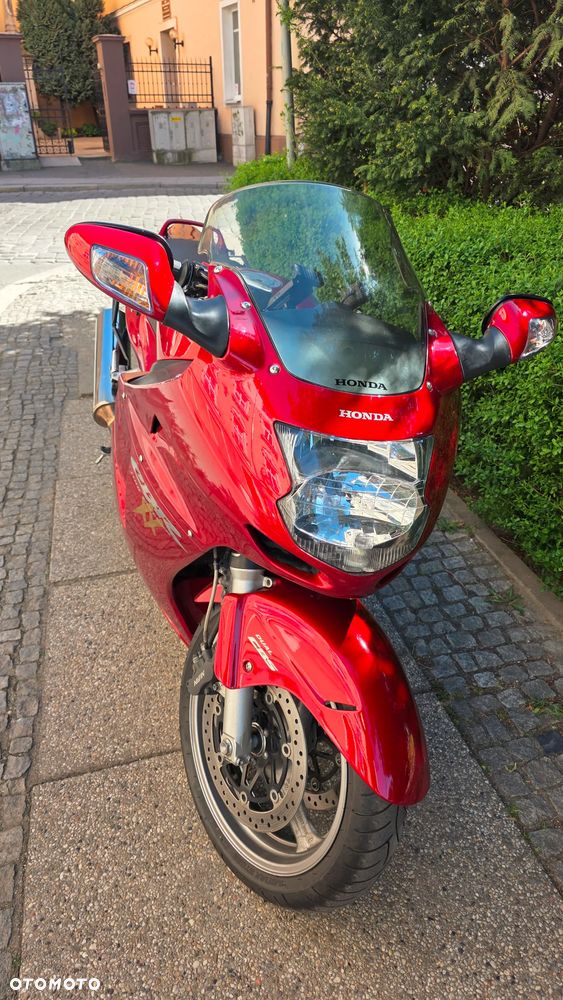 Honda CBR - 3