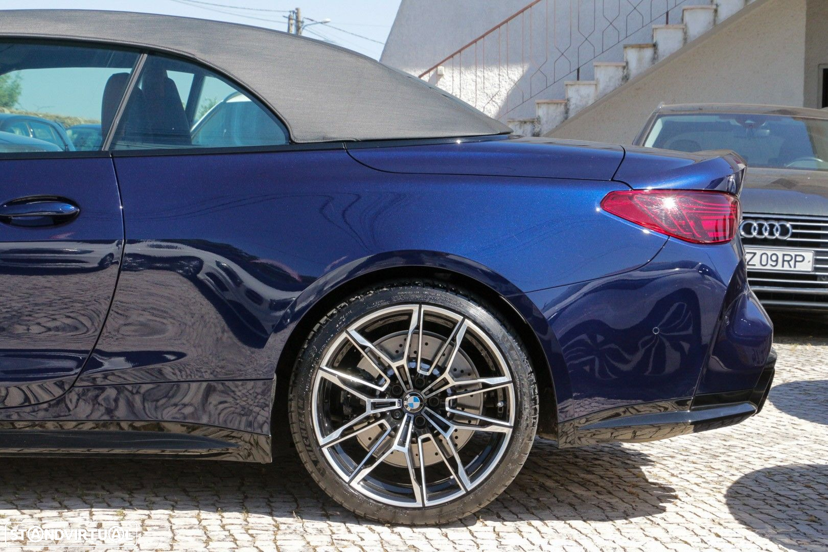 BMW M4 Competition xDrive - 19