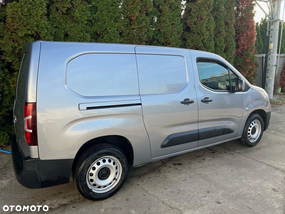 Opel COMBO - 13