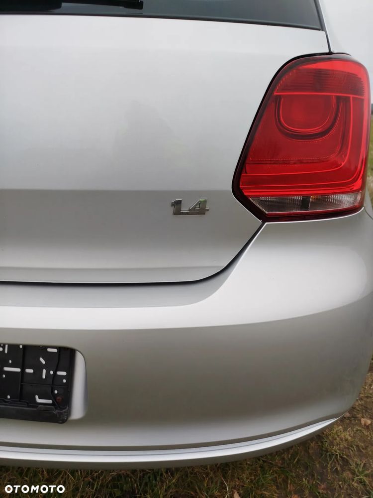 Volkswagen Polo 1.4 16V Comfortline - 10