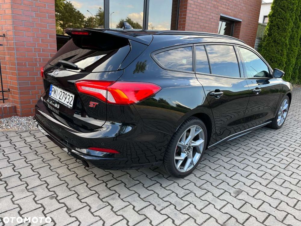 Ford Focus 2.3 EcoBoost ST Edition - 4