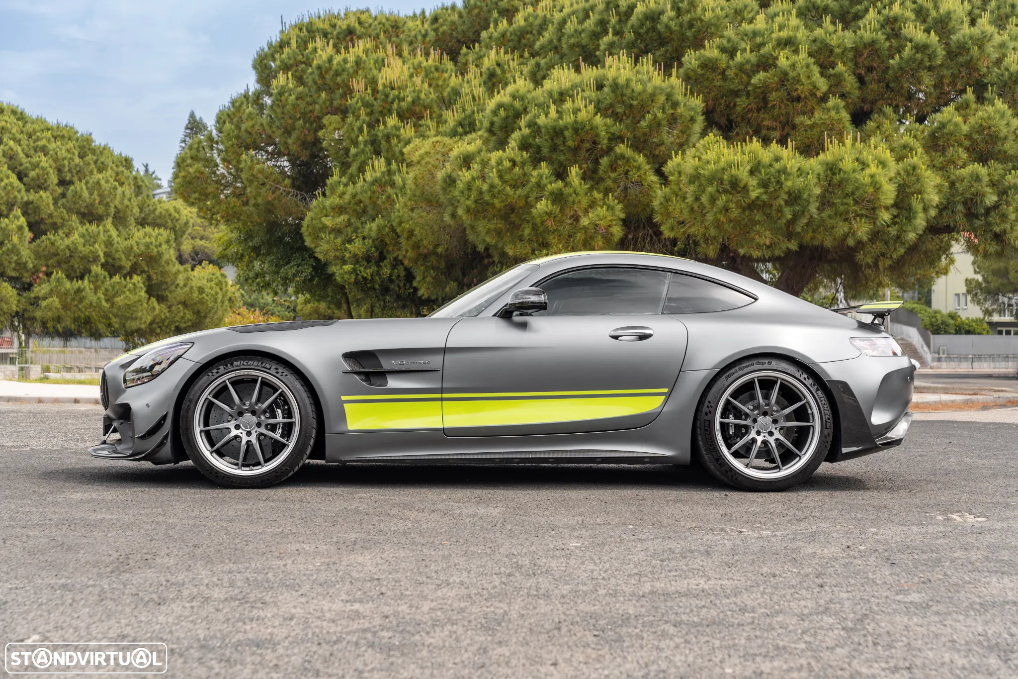 Mercedes-Benz AMG GT R - 3