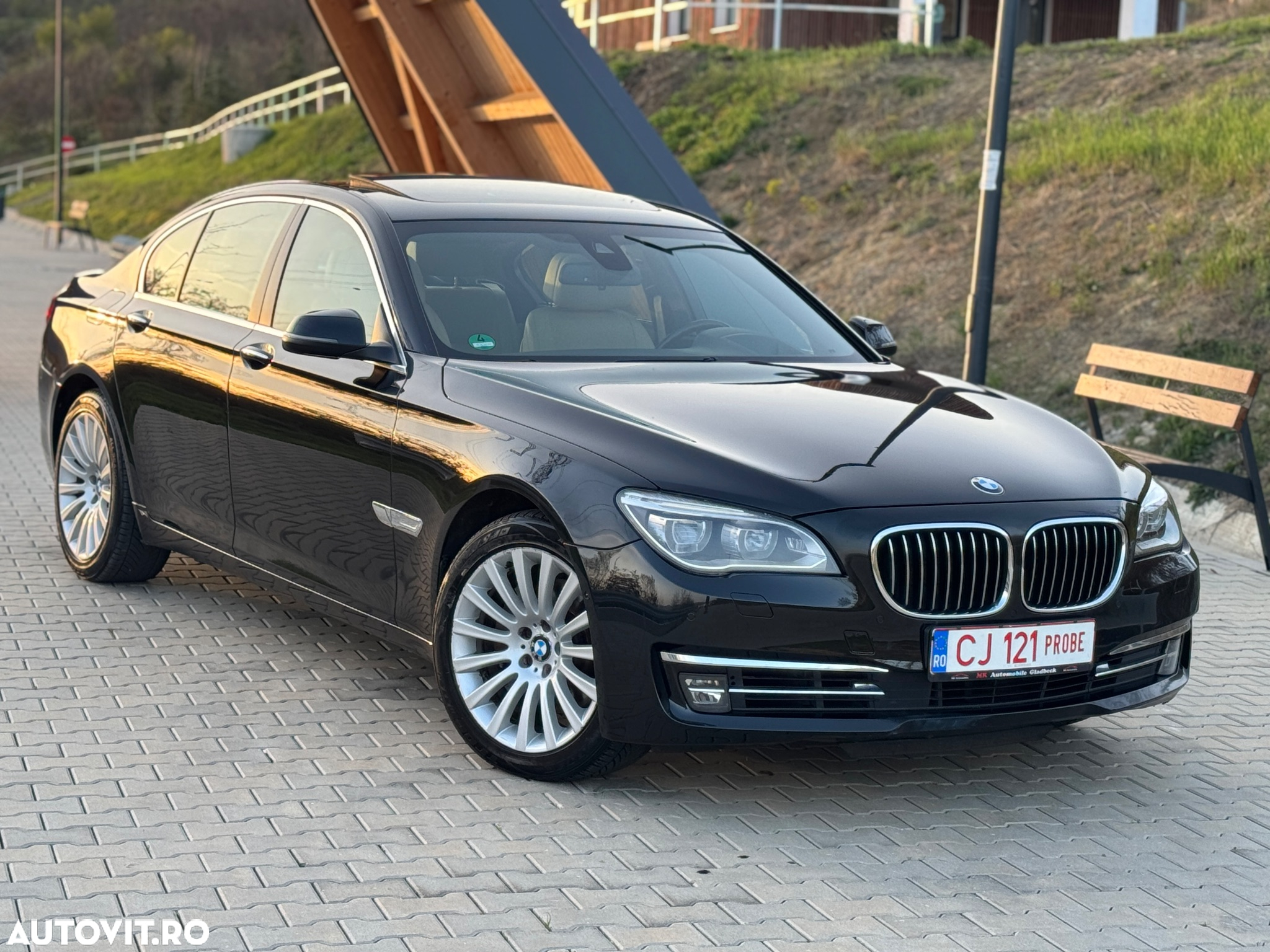 BMW Seria 7 740d xDrive - 5