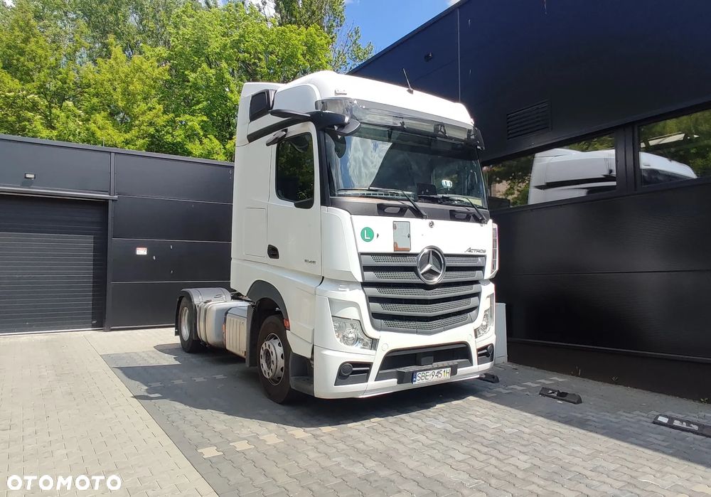 Mercedes-Benz Actros - 1