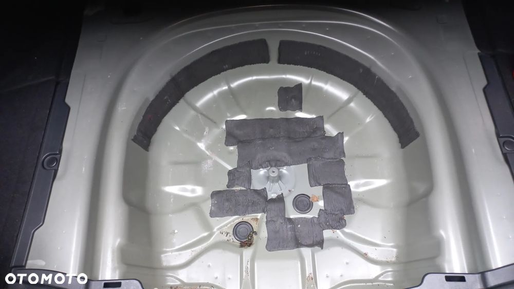 Lexus ES 300h Business Edition - 22