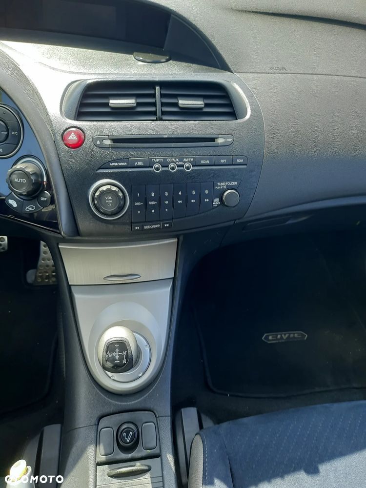 Honda Civic 1.8i-VTEC Automatik Comfort - 11