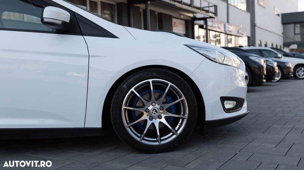 Ford Focus ver-1-5-ecoblue-active-business - 28