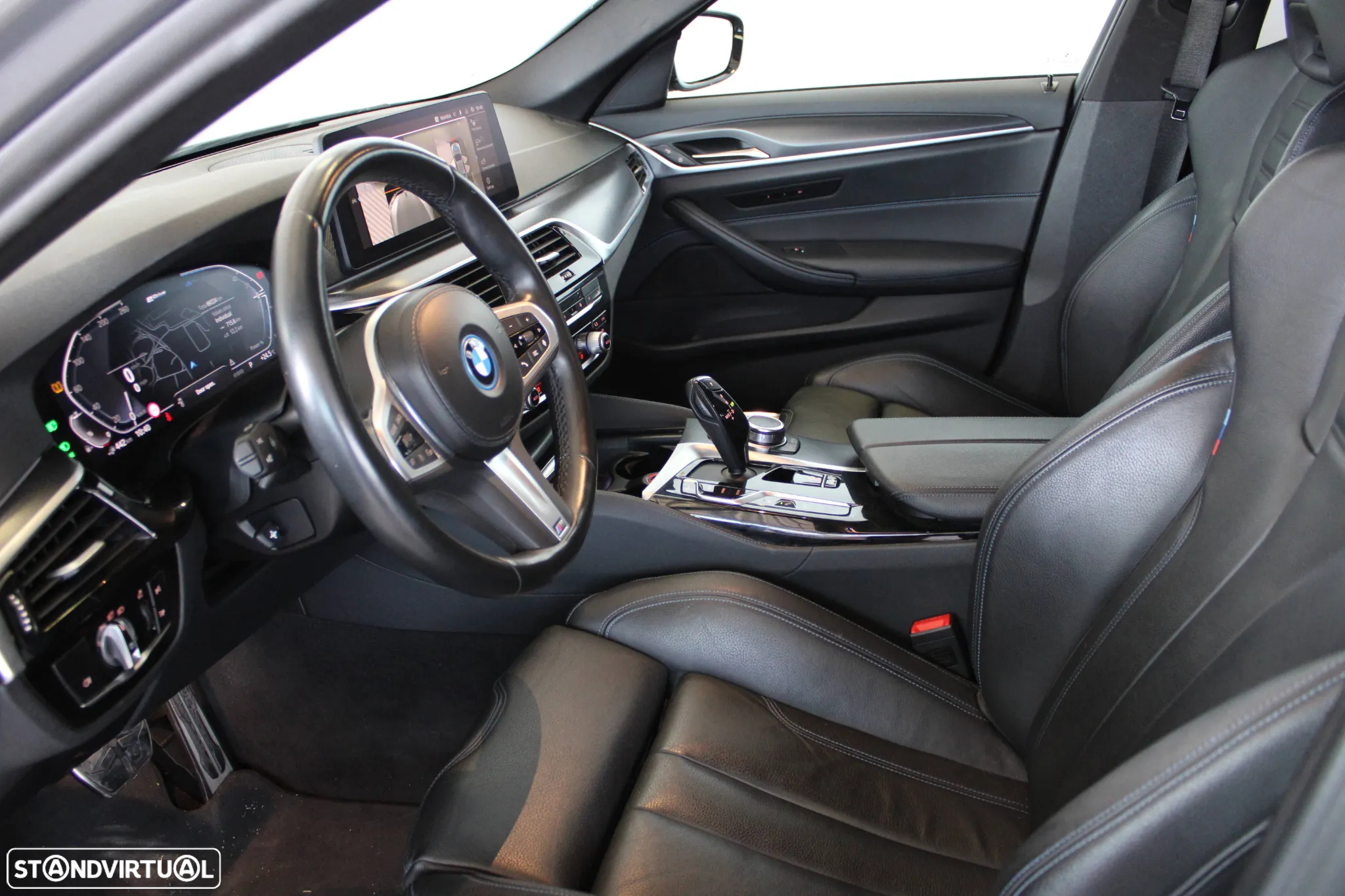 BMW 530 e Pack 50 anos M - 8