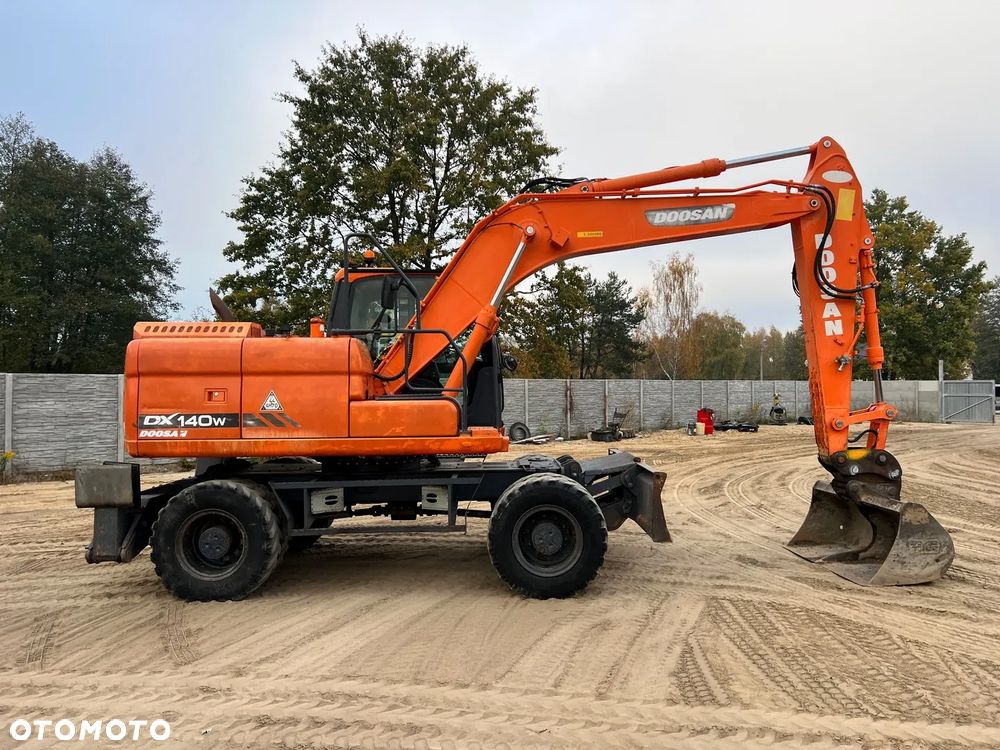 Doosan DX140W-3 - 9