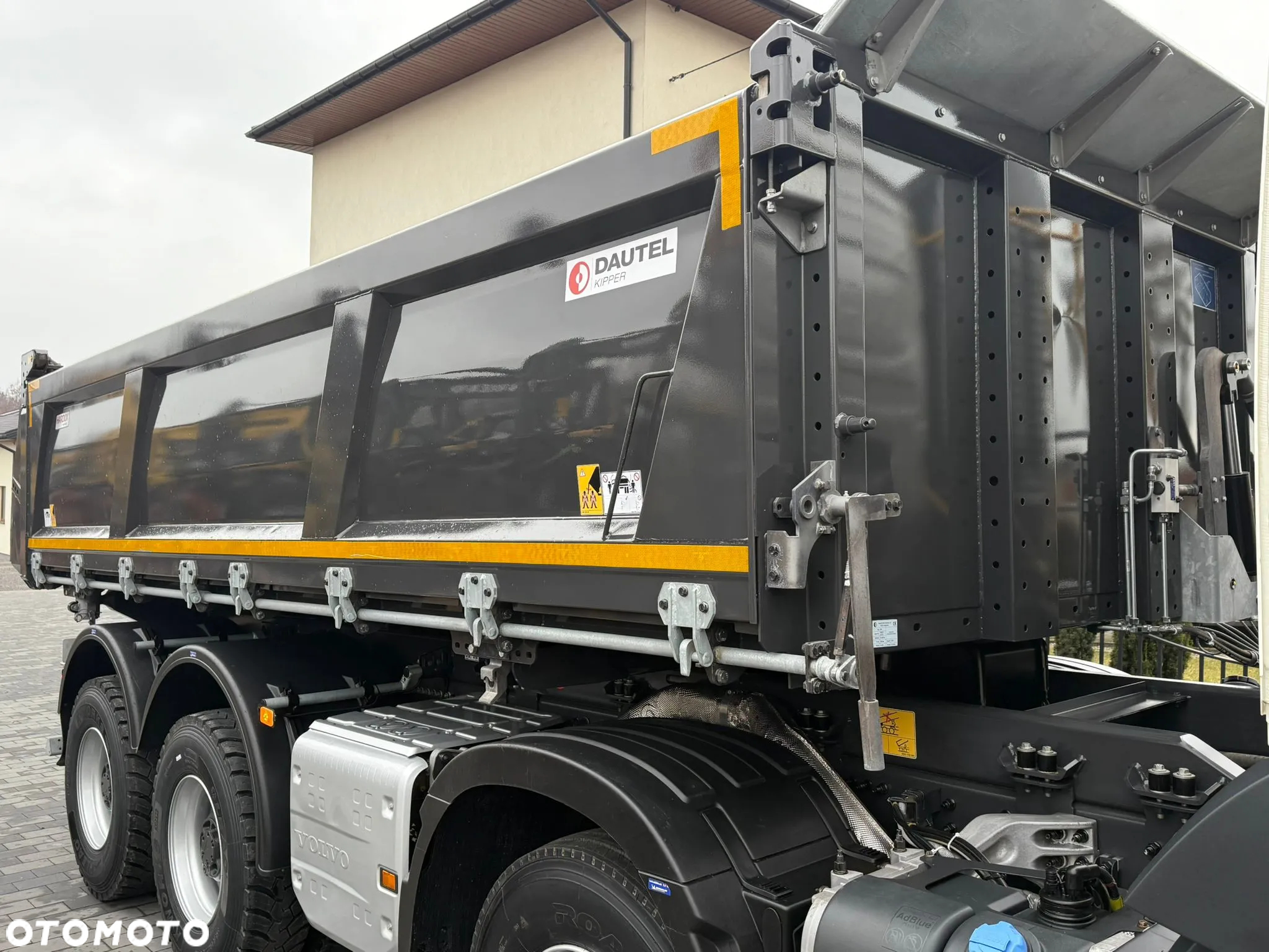 Volvo FMX / 460KM / HYDROBURTA / 71.000km / 8x4 / - 11