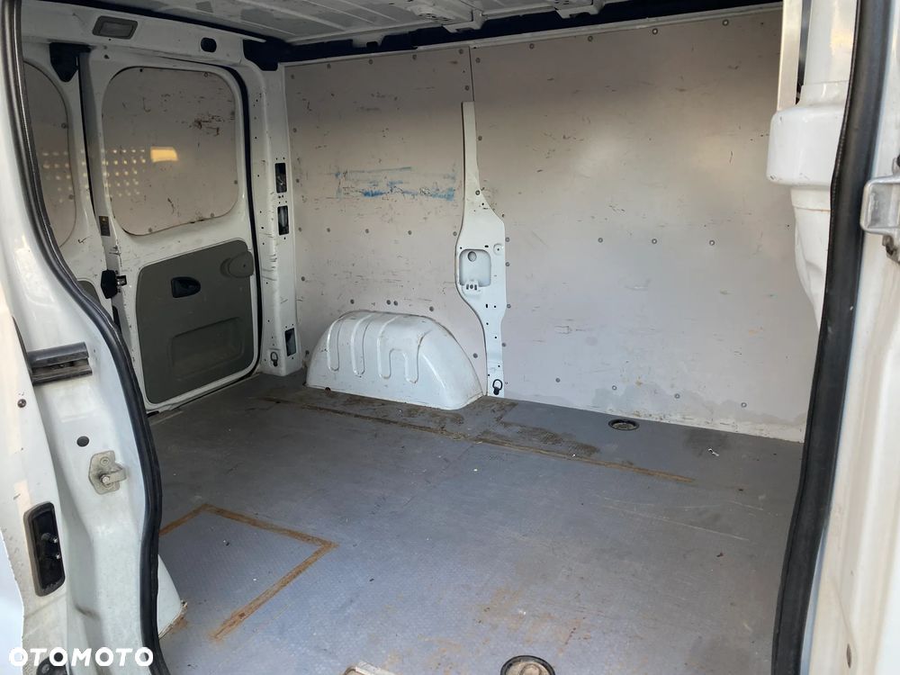 Nissan Primastar - 11